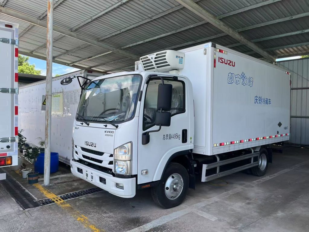 ISUZU KV100 refrigerated truck, white reefer cargo van, cold chain transport vehicle