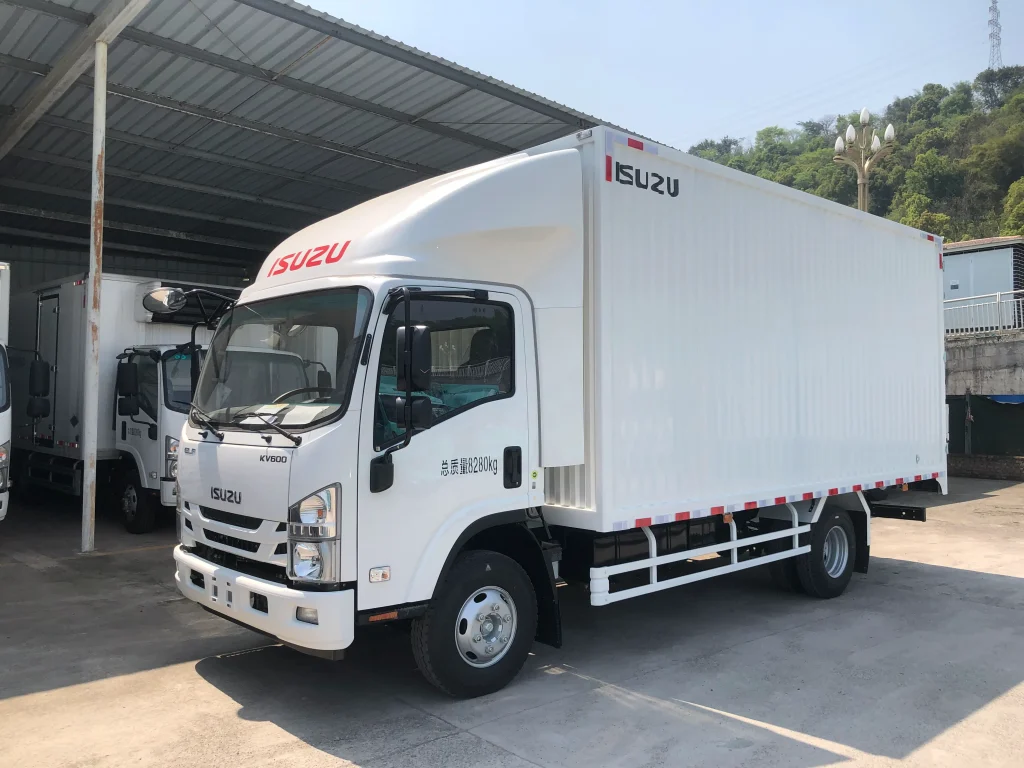 ISUZU KV600 Review light truck with cargo box body for urban logistics
